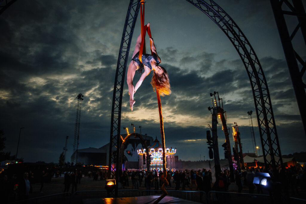 Aerial silks Workshop with Hannah Nissen at Pole Republic