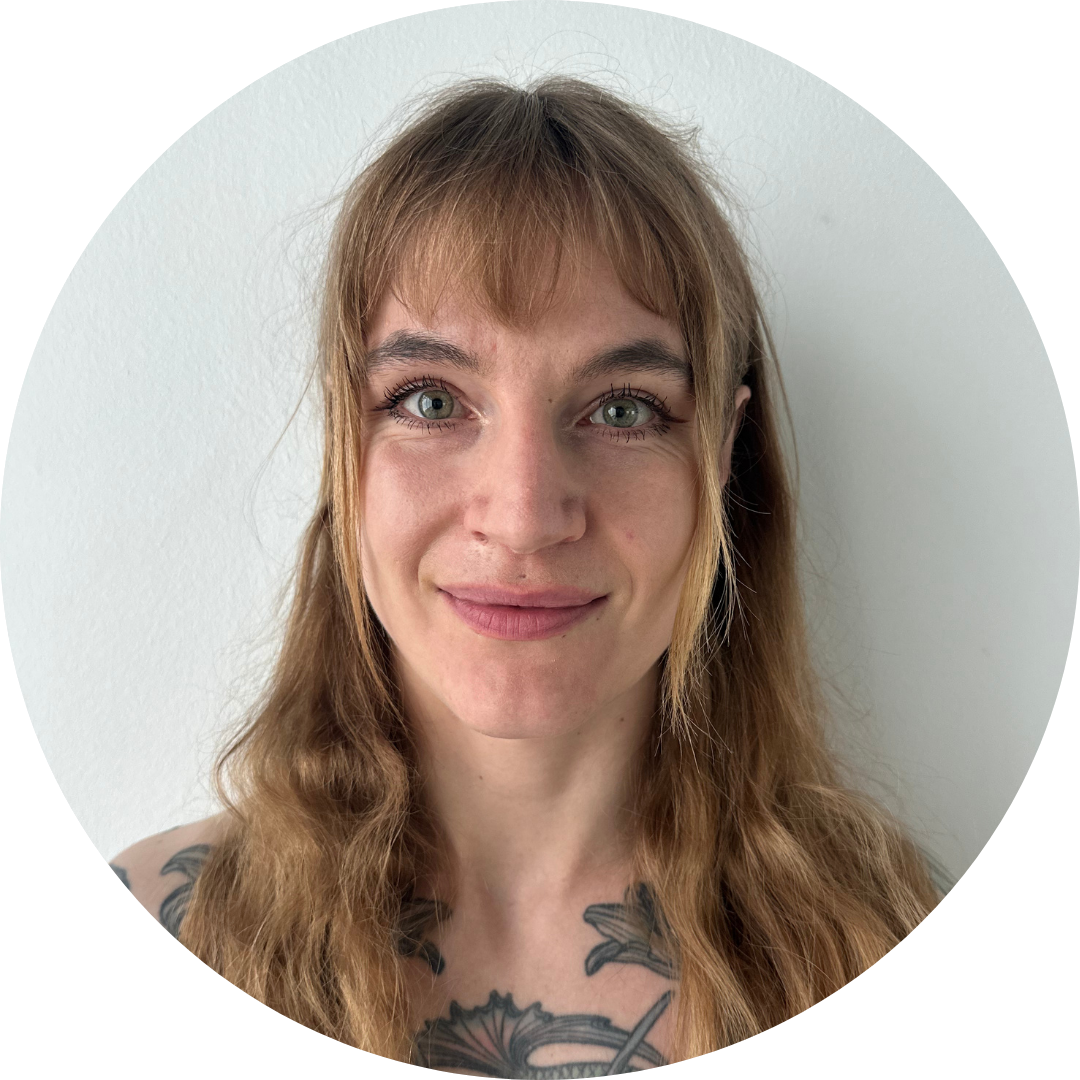 Patricia Slinky serpent pole and flexibility instructor at Pole Republic